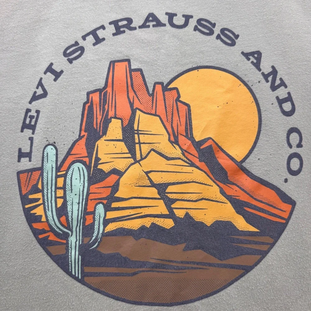 Levi's 100% Cotton Graphic‎ Tee Desert Scene Short Sleeve Casual T-Shirt Size L